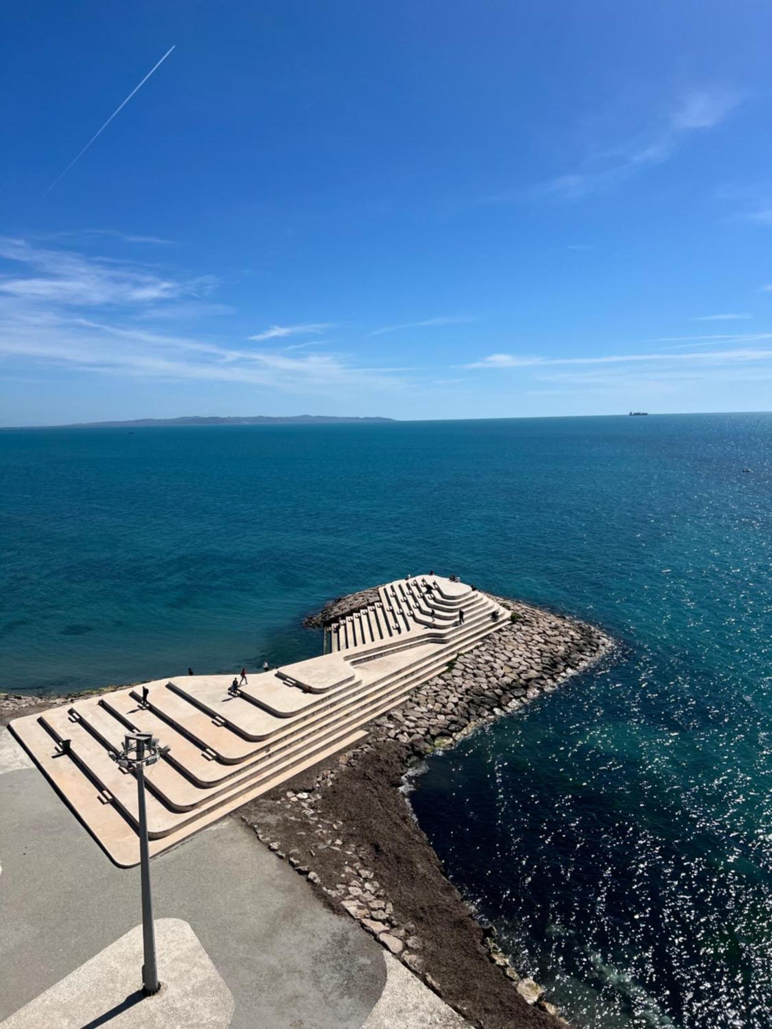 Sea View Apartments Durres Bagian luar foto