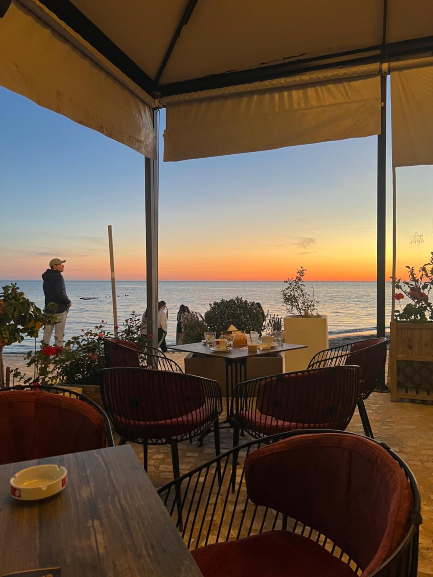 Sea View Apartments Durres Bagian luar foto